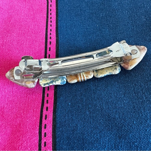 Made In Taiwan Clay Hair Clip - Picture 2 of 8